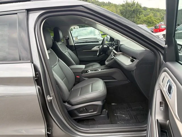 Used 2026 Gray Ford Active image 35