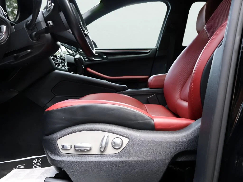 Used 2023  Porsche S image 35