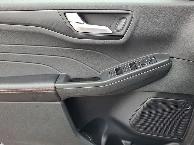 Used 2022 Blue Ford SEL image 12