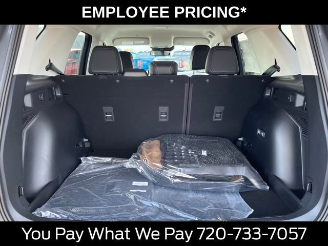 New 2026 Carbonized Gray Metallic Ford Outer Banks® image 17