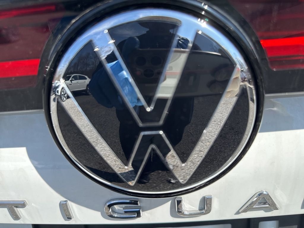 New 2025 White Volkswagen 2.0T S image 28