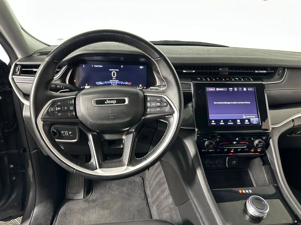 Used 2021 Gray Jeep Laredo image 12