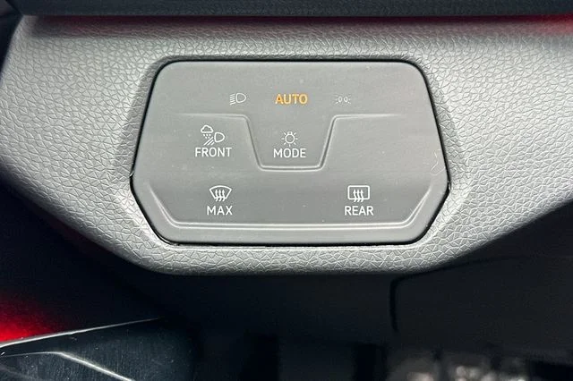 Used 2023 Gray Volkswagen Pro S image 32