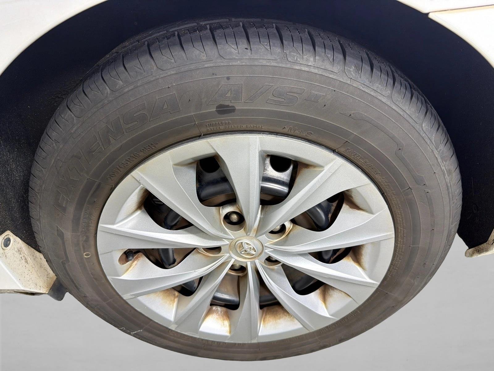 Used 2017 Super White [White] Toyota LE image 19