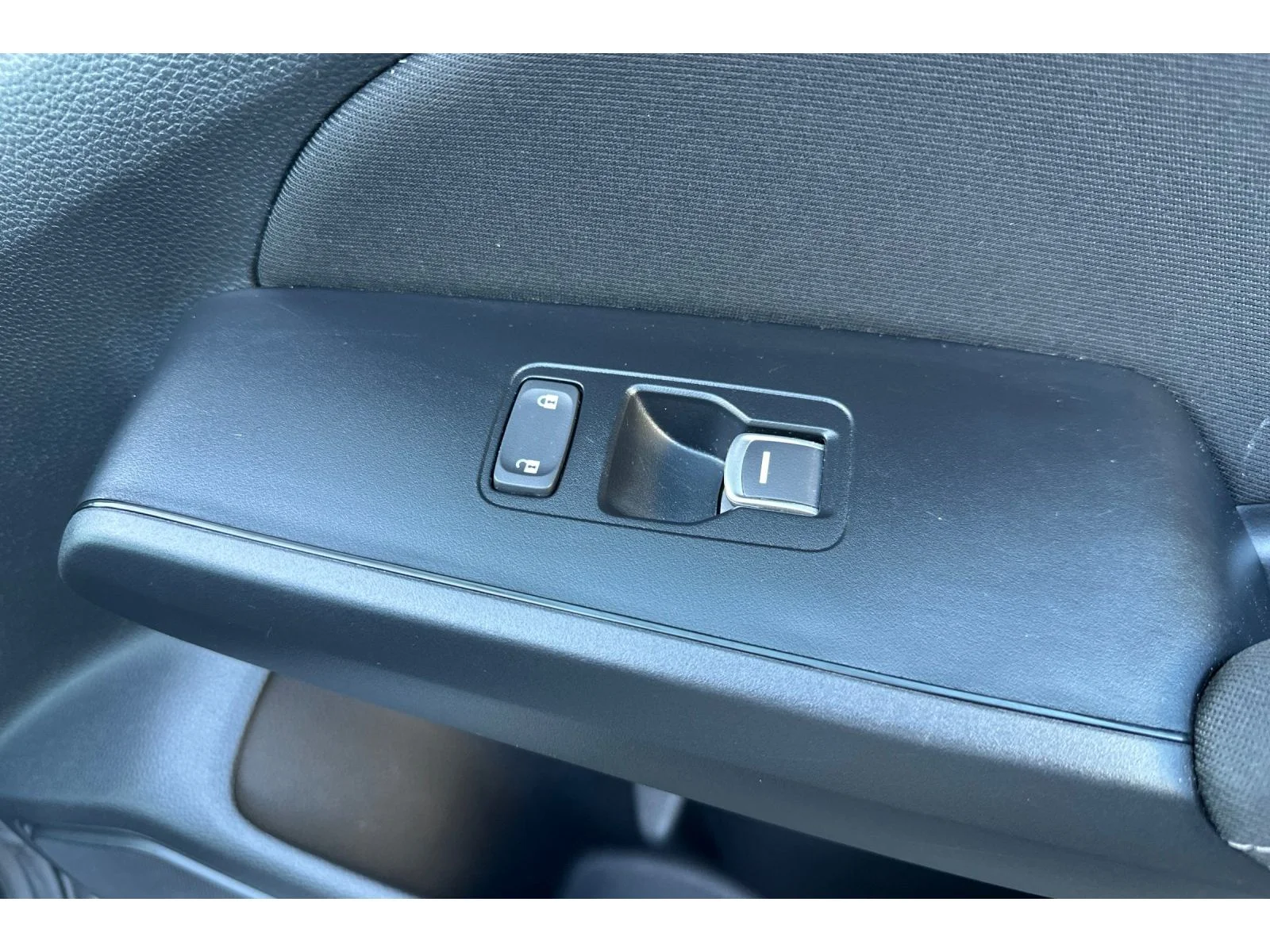 Used 2025 Solar Silver Metallic Honda Sport image 21