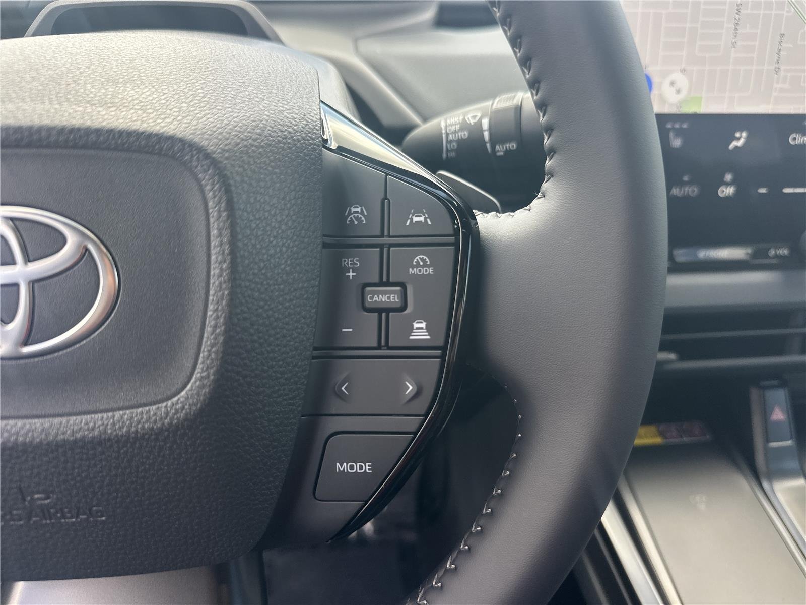 Used 2026 Wind Chill Pearl TOYOTA  image 13