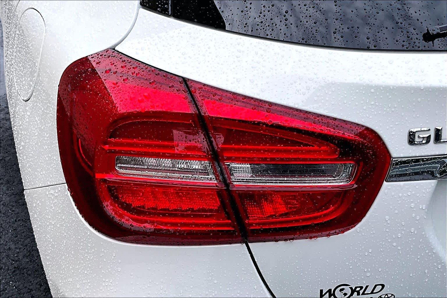 Used 2015 Cirrus White Mercedes-Benz GLA 250 image 47