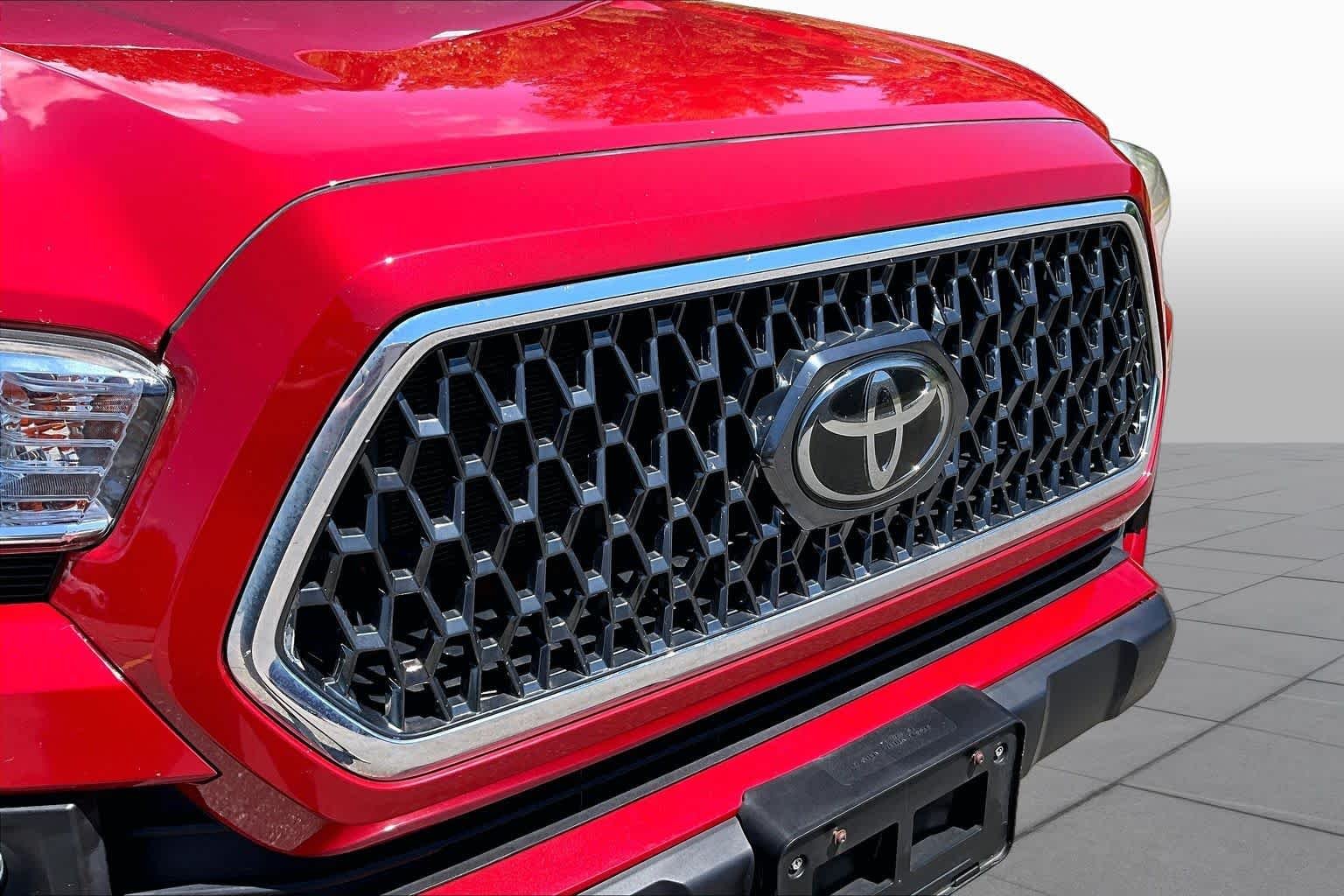 Used 2018 Barcelona Red Metallic Toyota TRD Off Road image 32