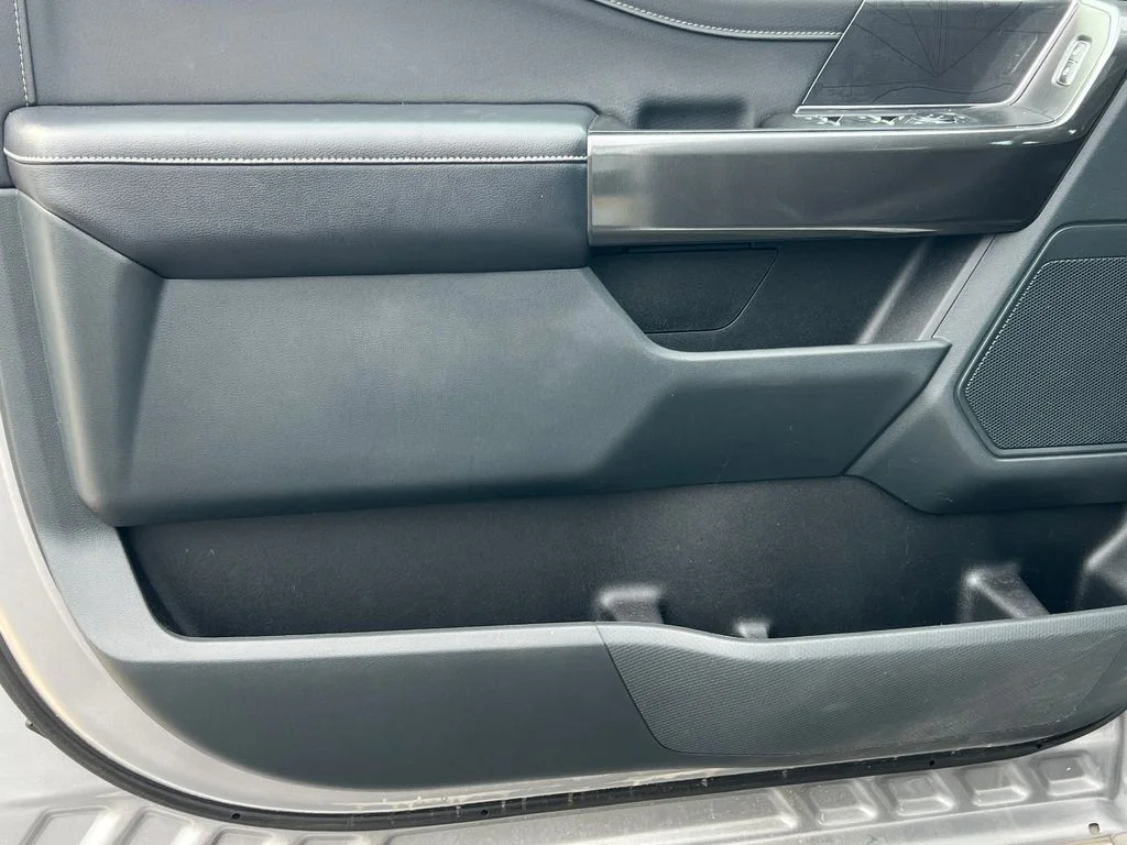 Used 2021 Silver Ford XLT image 14