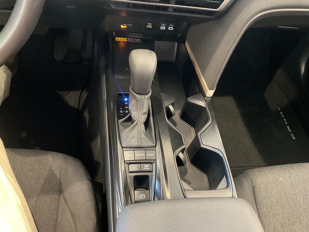 Used 2026 White Toyota LE image 26