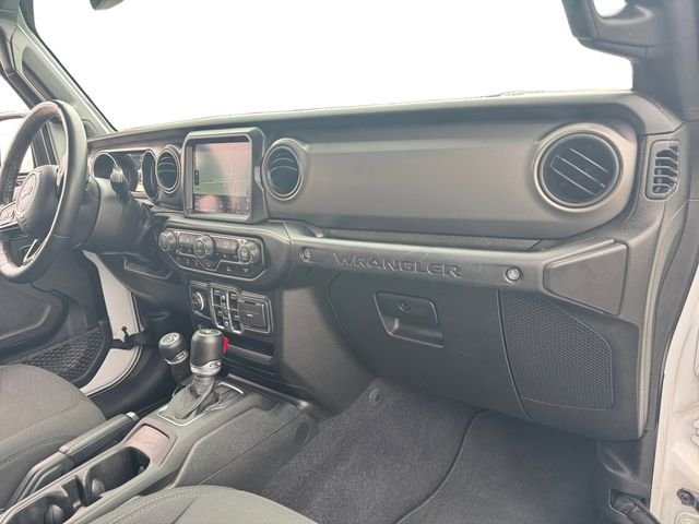 Used 2022 White Jeep Unlimited Sport S image 17