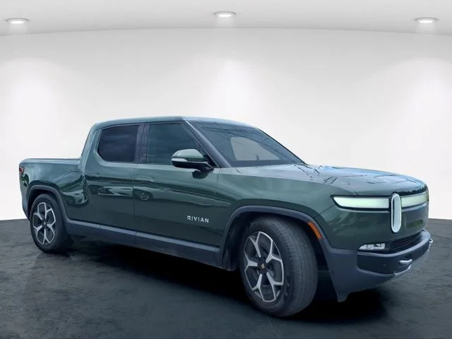Used 2023 Green Rivian Adventure image 5