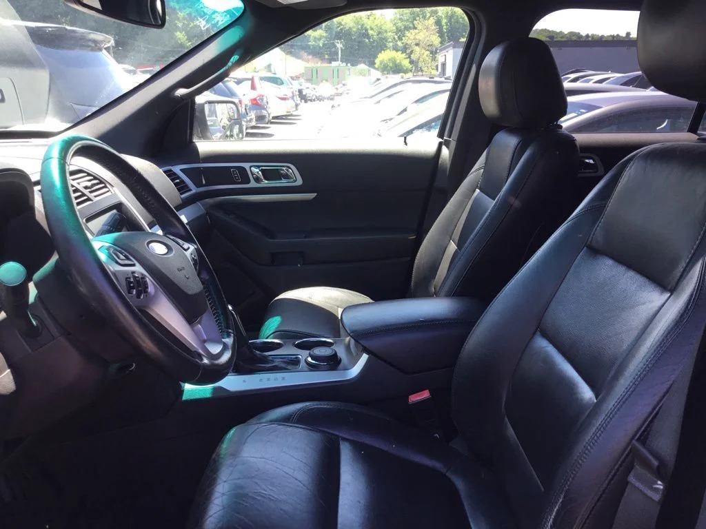 Used 2013 White Ford XLT image 4