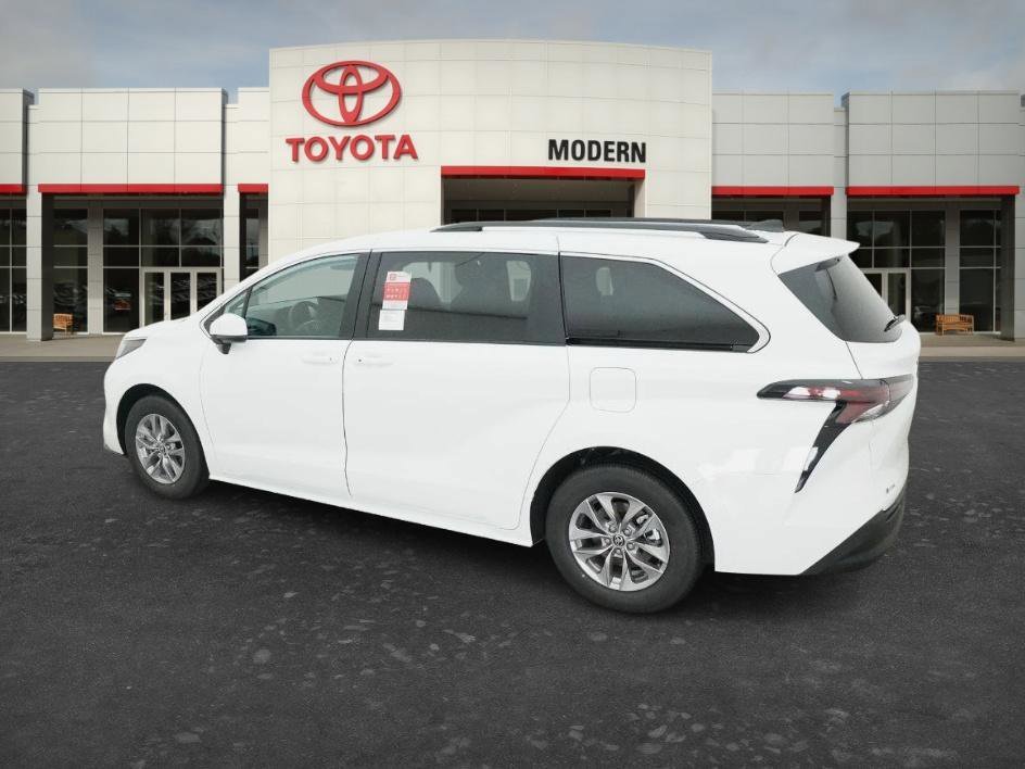 New 2026 Ice Cap Toyota LE image 6