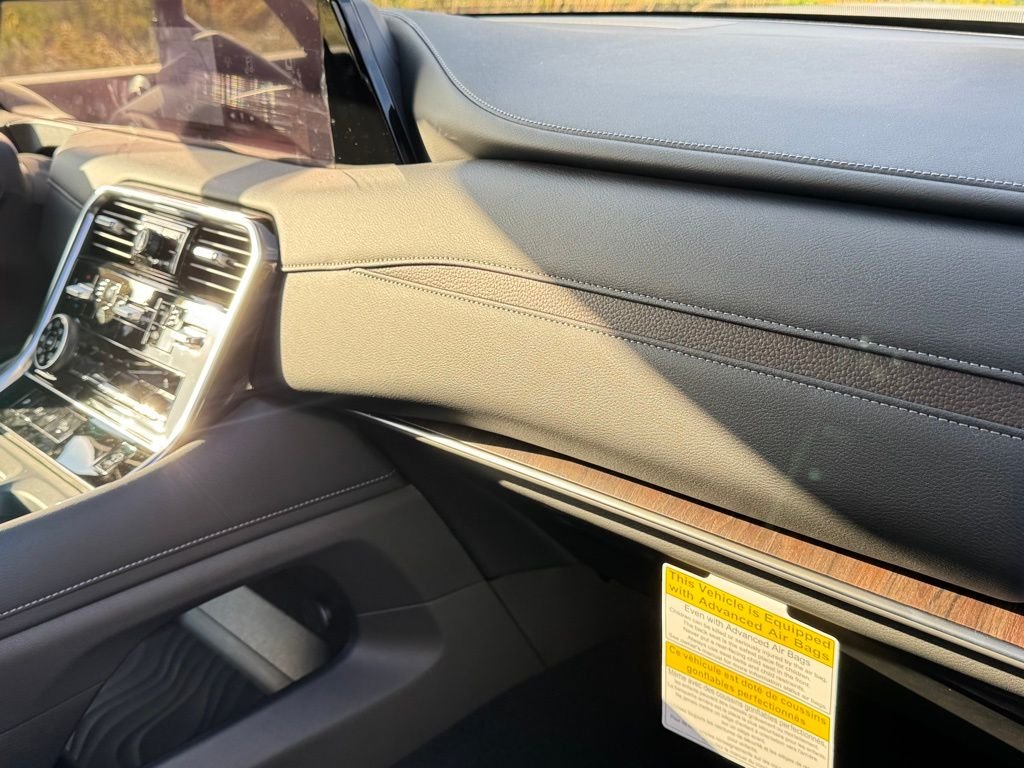 2026 Nissan Armada SL - Photo 26