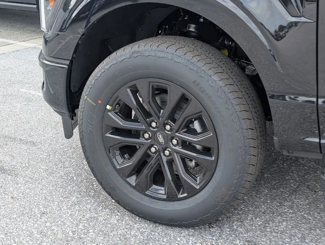 New 2026 Agate Black Metallic Ford Lariat® image 5
