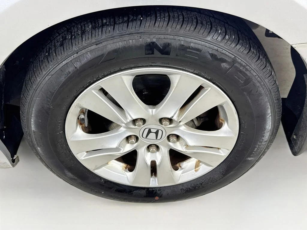 Used 2008 Silver Honda LX image 34