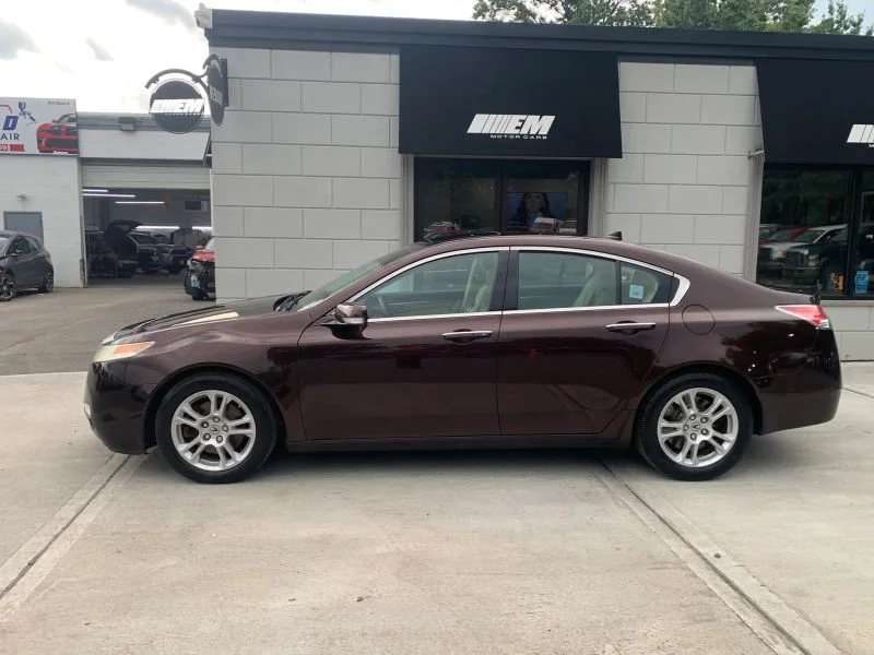 Used 2011 Maroon Acura Sedan 4D image 6