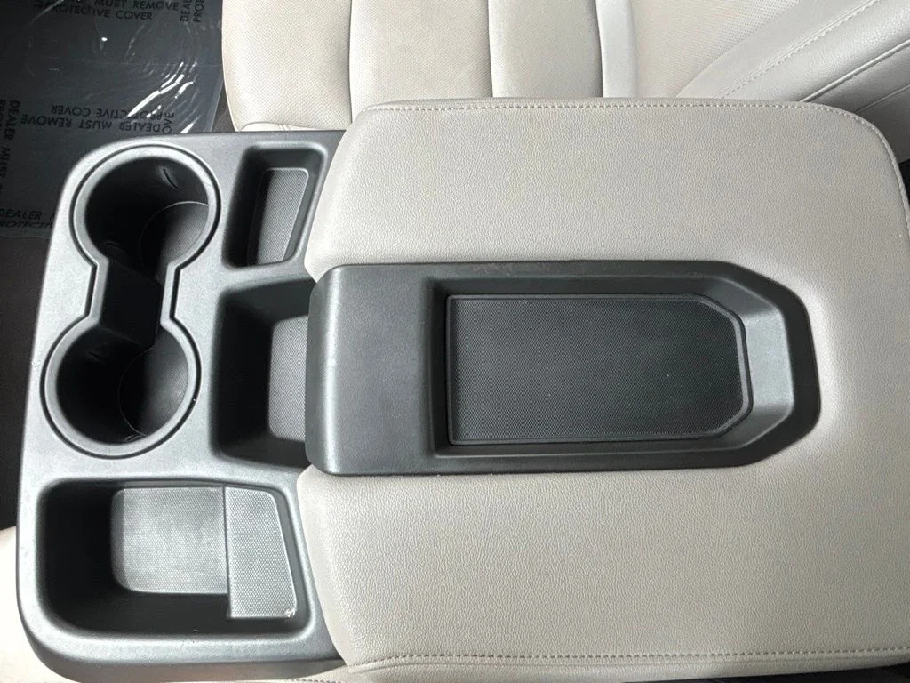 Used 2025 Black GMC SLT image 27