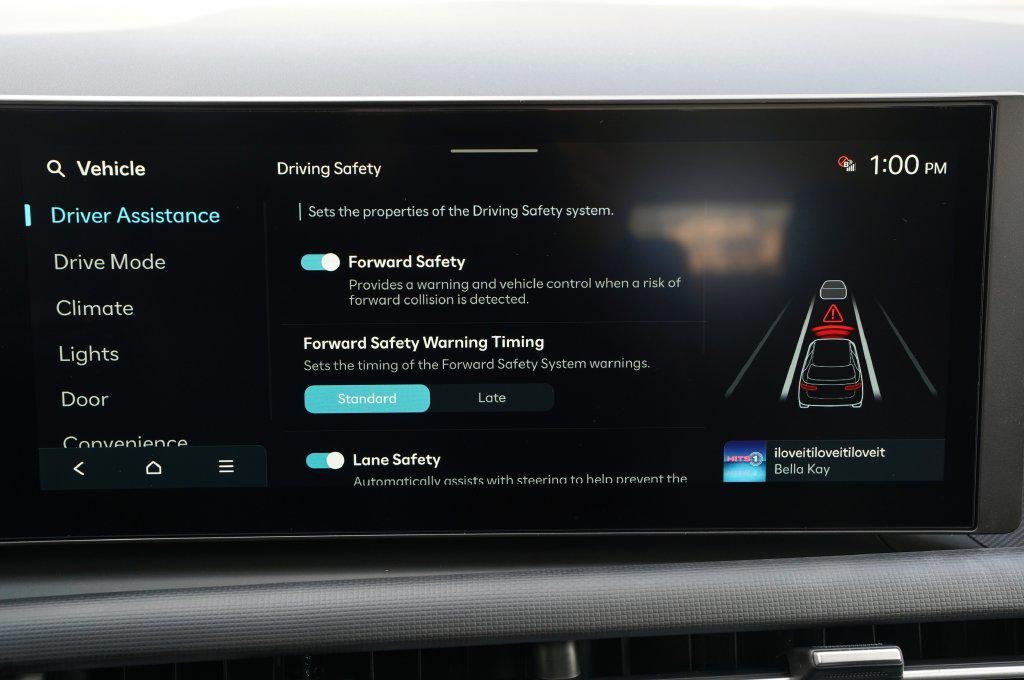 New 2026 Atlantis Blue Hyundai SE image 16