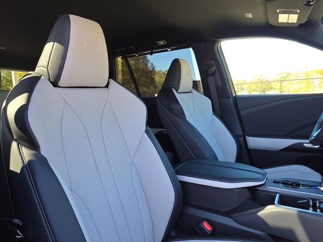 2026 Lexus TX 500h F-Sport Premium - Photo 11