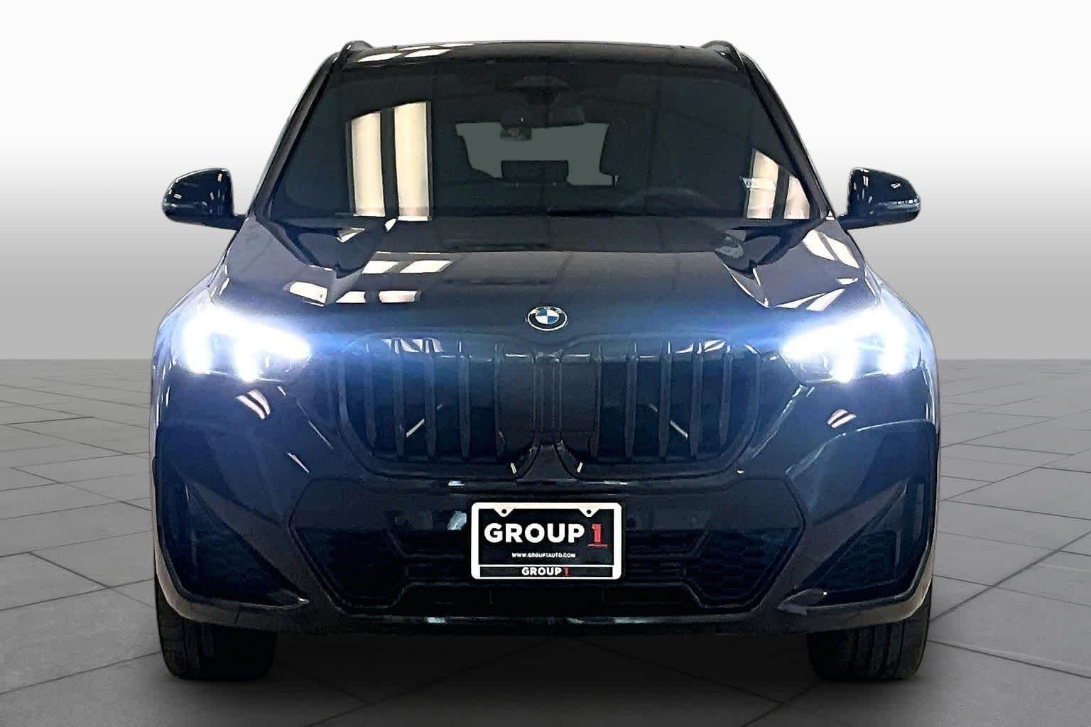 Used 2024 Black Sapphire Metallic BMW xDrive28i image 3