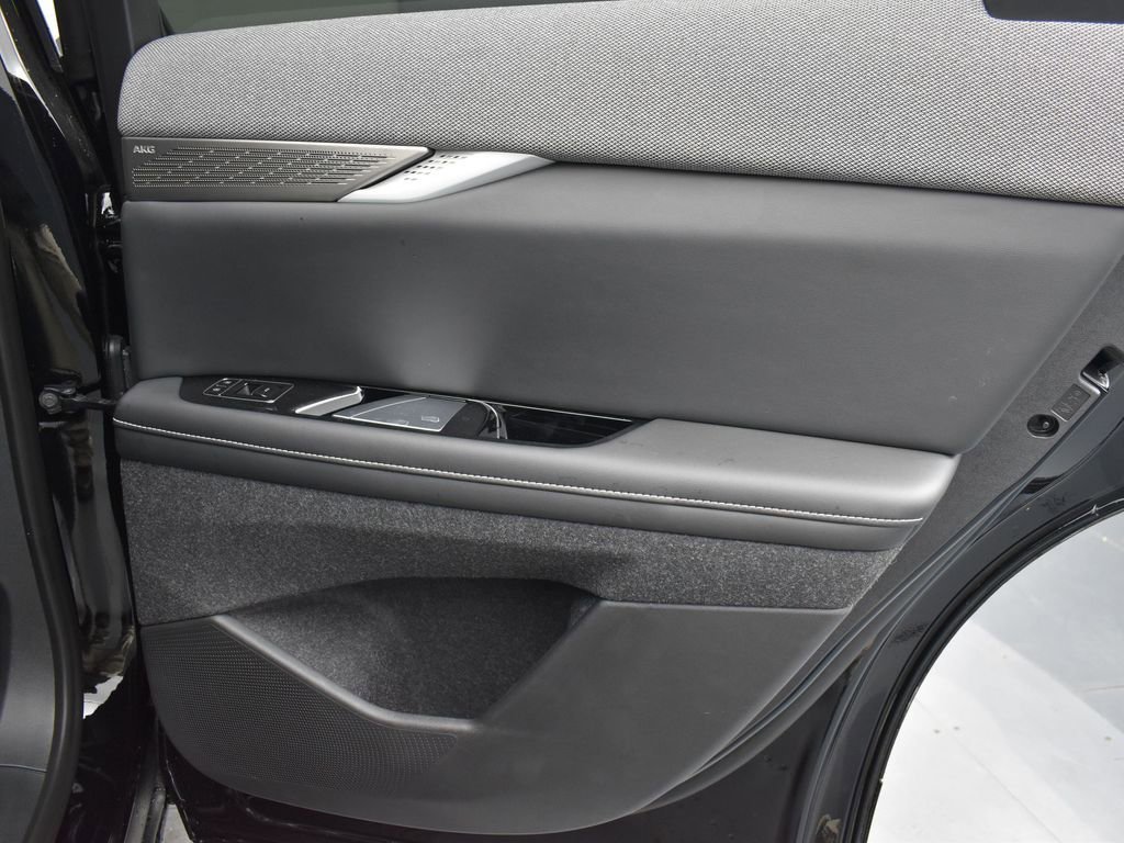 2026 CADILLAC OPTIQ - Image 32