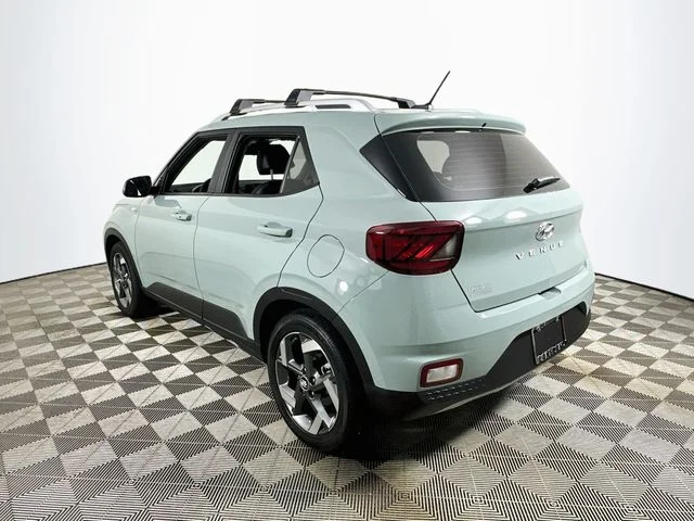 Certified Used 2025 Green Hyundai Limited image 5