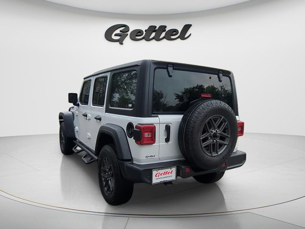 Used 2024 White Jeep Sport S image 7