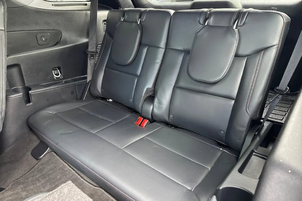 2025 Ford Explorer ST - Photo 15
