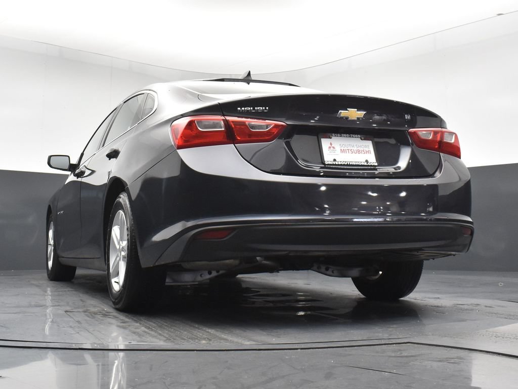 Used 2022 Gray Chevrolet LS image 22