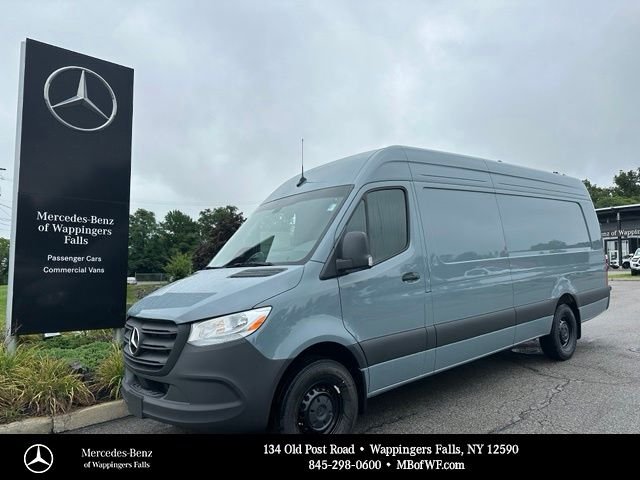 New 2026 Blue Gray Mercedes-Benz Cargo 170 WB image 1