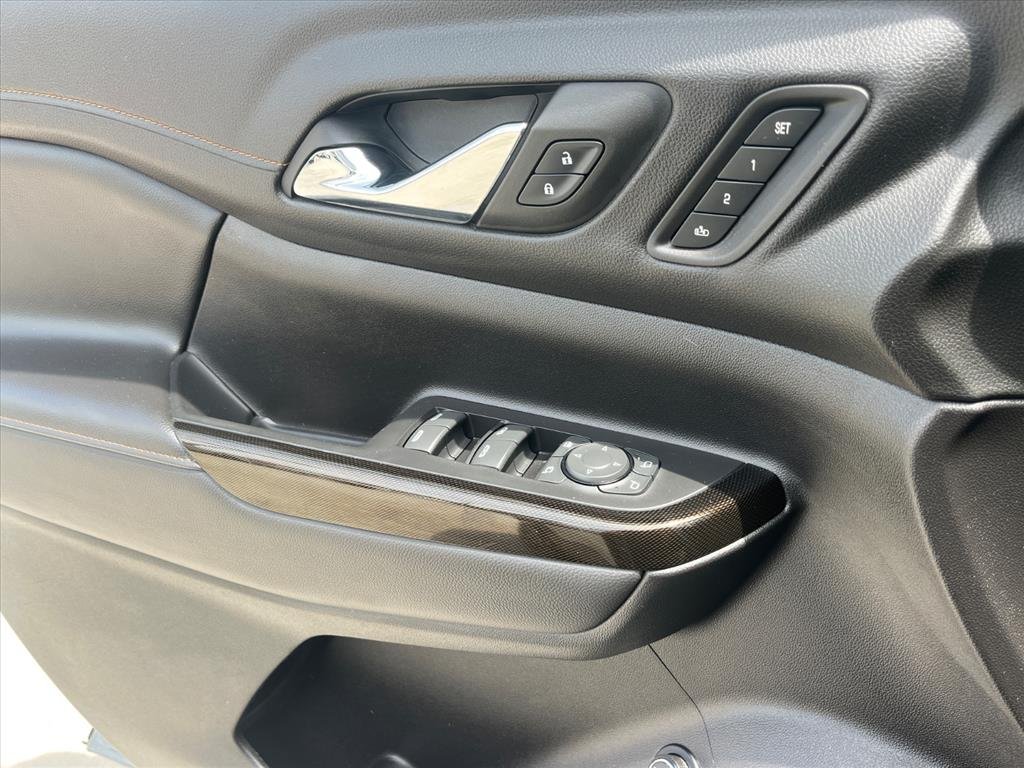 Used 2023 Sterling Metallic GMC AT4 image 20