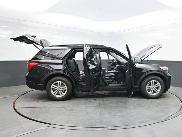Used 2023 Black Ford XLT image 48