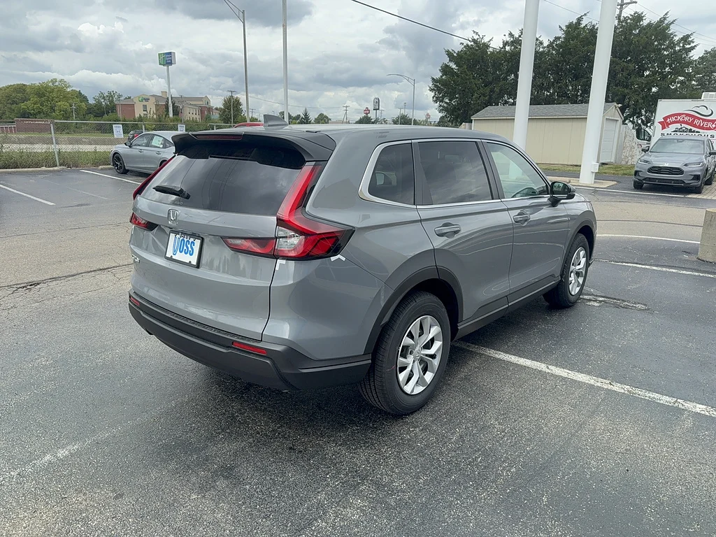 2027 Honda CR-V LX, photo 5 of 12
