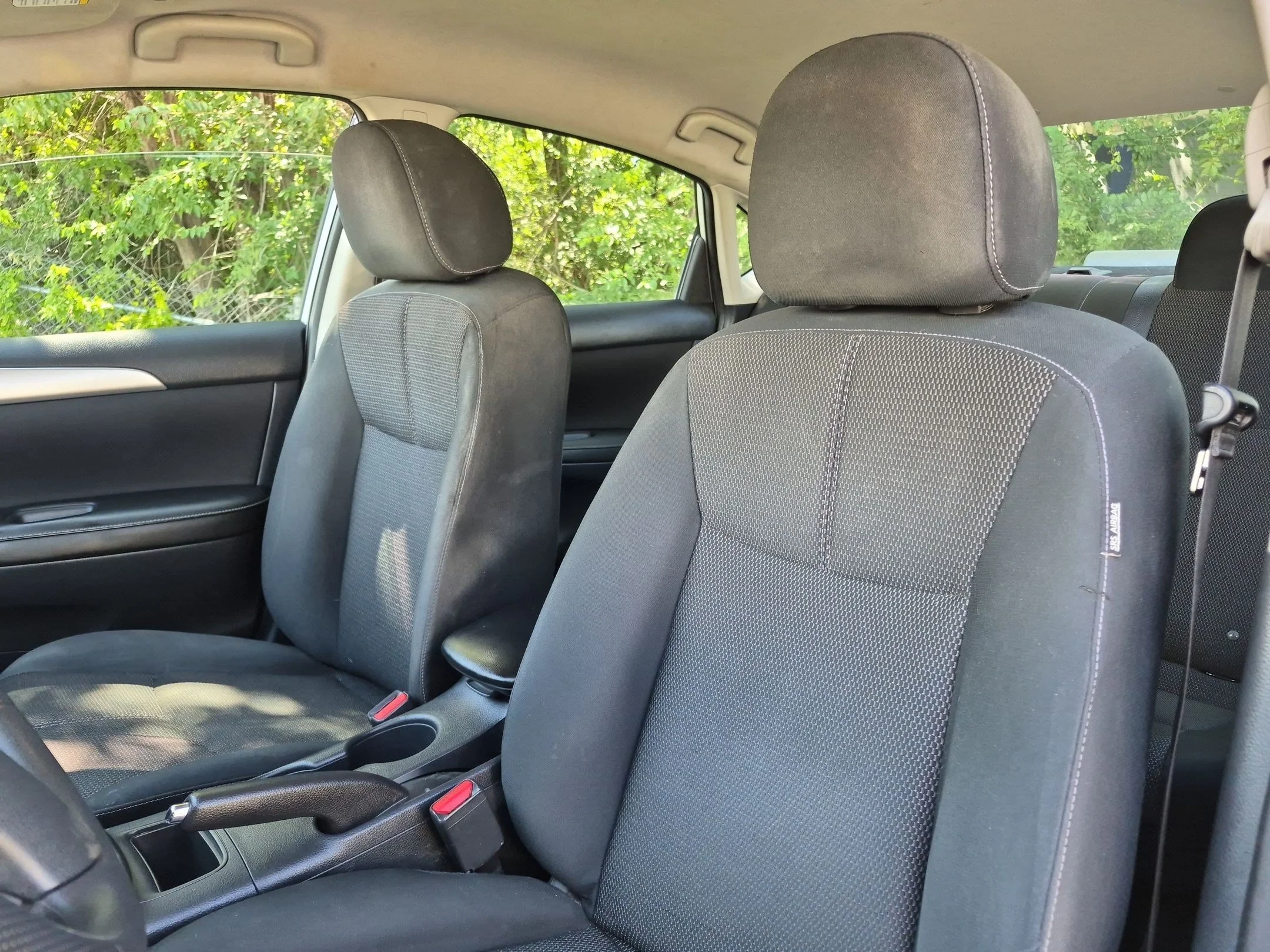 Used 2018 Brilliant Silver Nissan S image 24