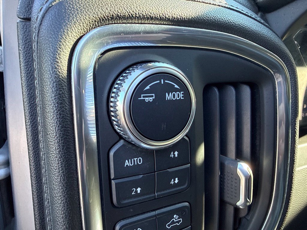 Used 2021 Silver GMC Elevation image 23
