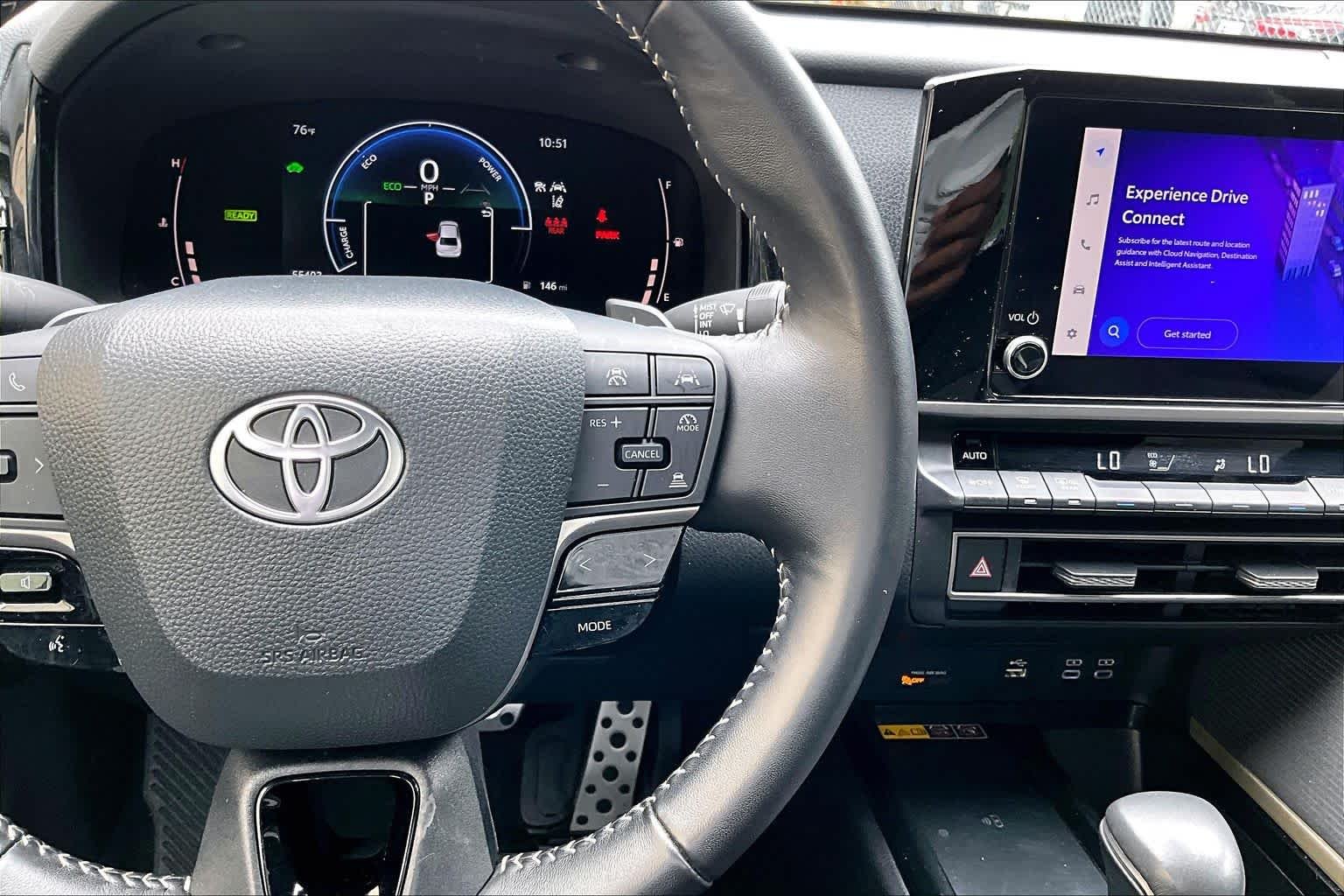 Used 2025 Ice Cap Toyota SE image 25