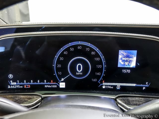 Certified Used 2022 Crystal White Tricoat Cadillac Premium Luxury image 14