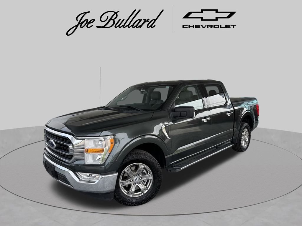 Used 2021 Gray Ford XLT image 1