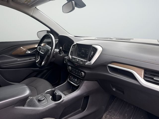 Used 2018 Red GMC SLE image 18
