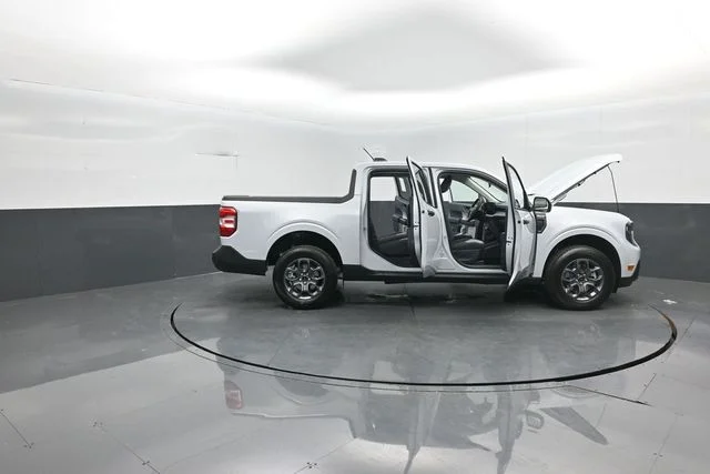 New 2026 Space White Metallic Ford XLT image 33