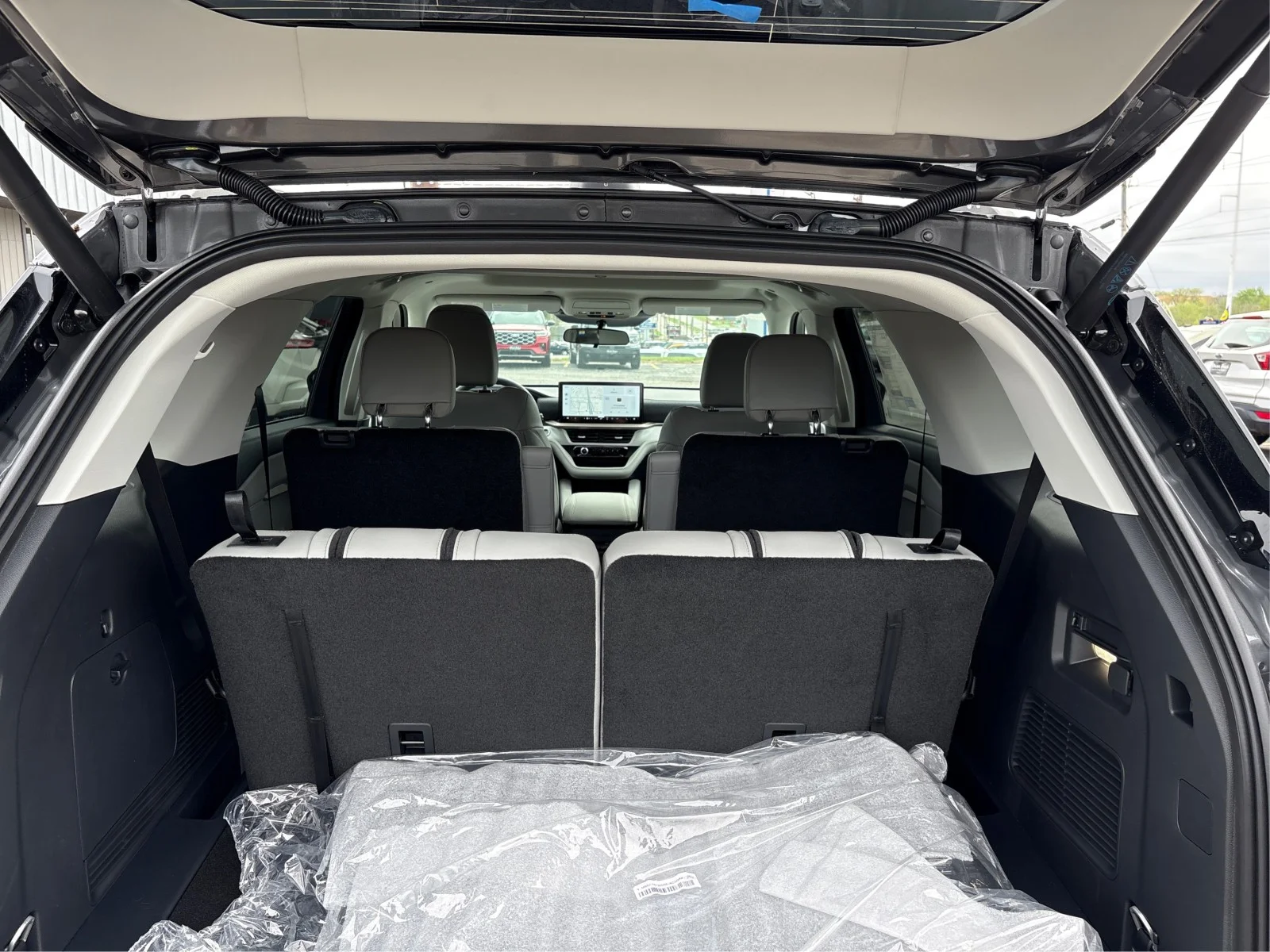New 2026 Carbonized Gray Metallic Ford Active image 12