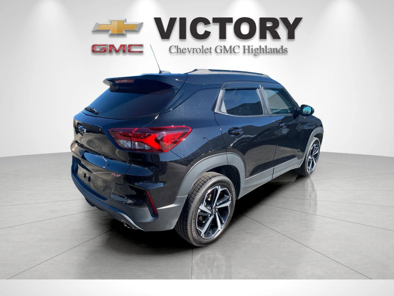 Used 2023 MOSAIC BLACK METALLIC Chevrolet RS image 3