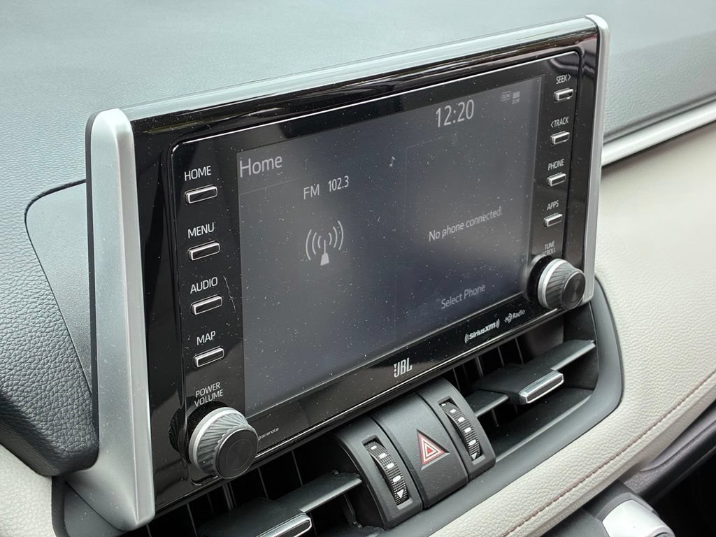 Used 2021 Gray Toyota XLE Premium image 6