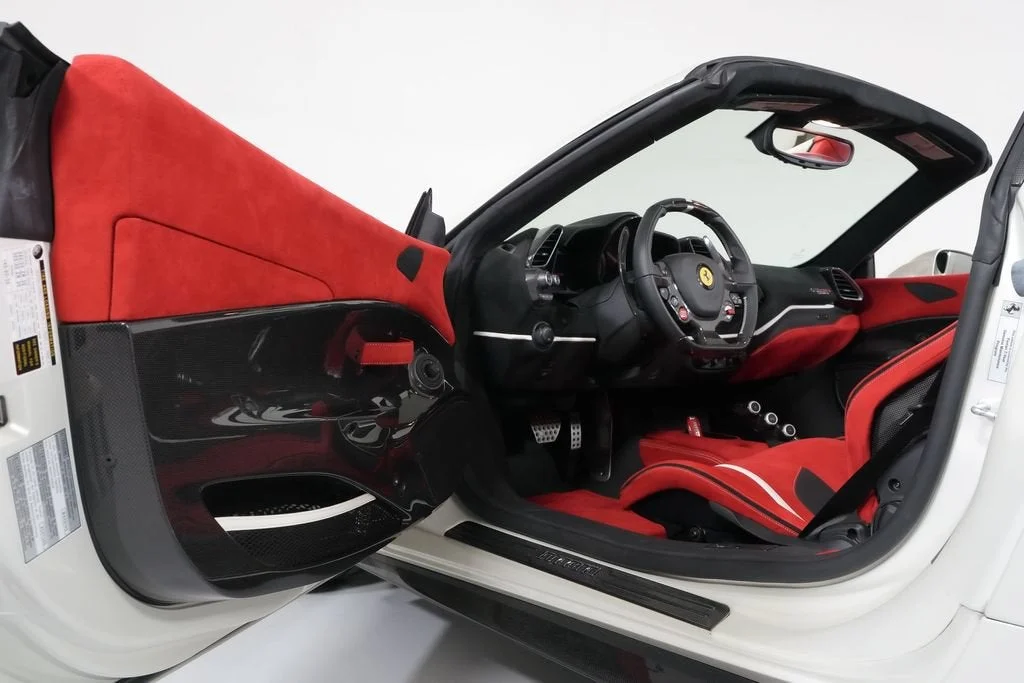 Used 2020 Bianco Italia Ferrari Spider image 29