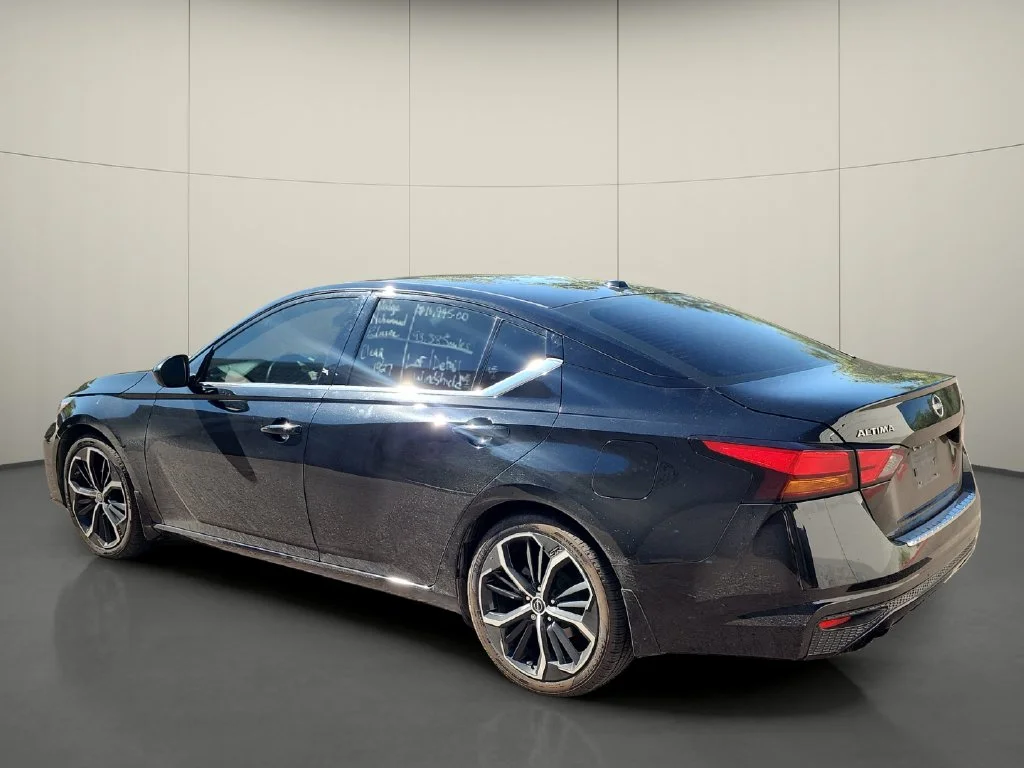 Used 2023 Black Nissan 2.5 SR image 5