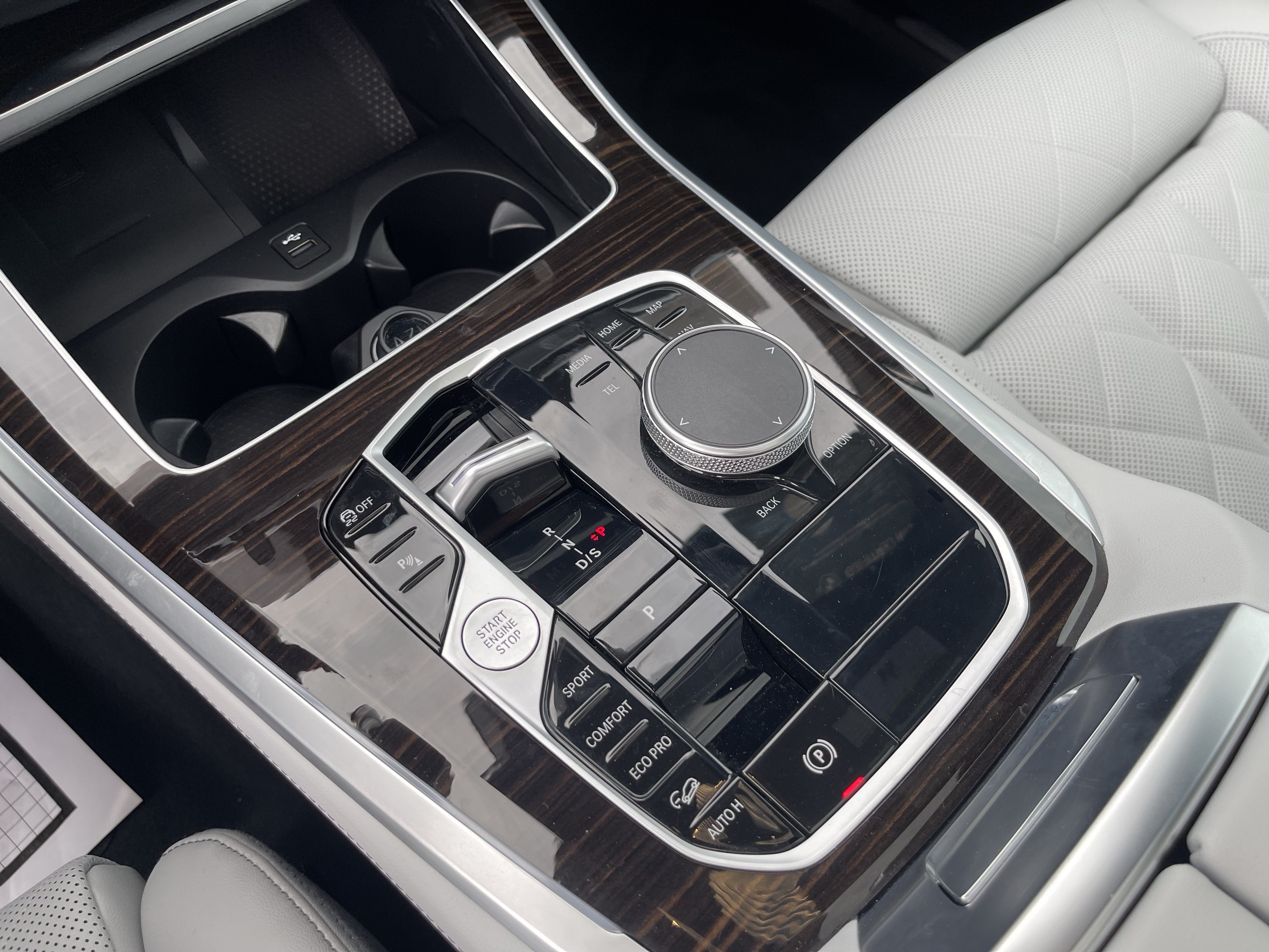 Certified Used 2025 Skyscraper Grey Metallic BMW xDrive40i image 15