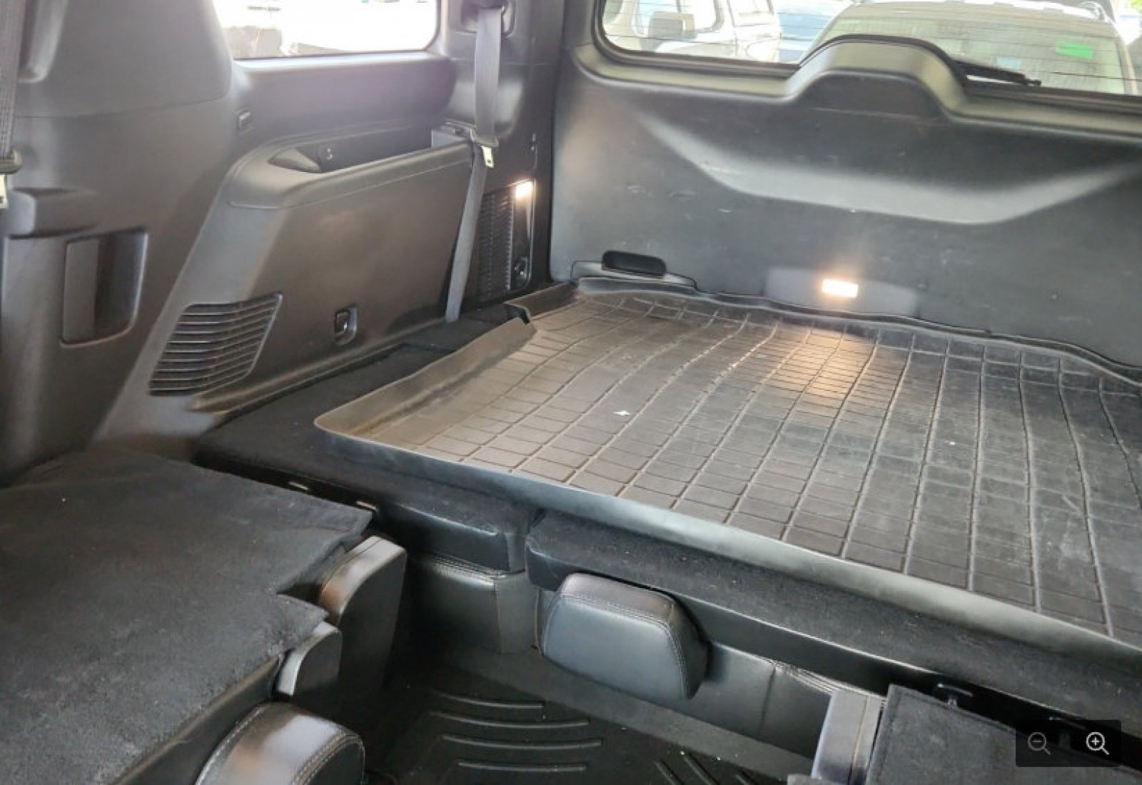 Used 2021 Antimatter Blue Metallic Ford Limited image 12