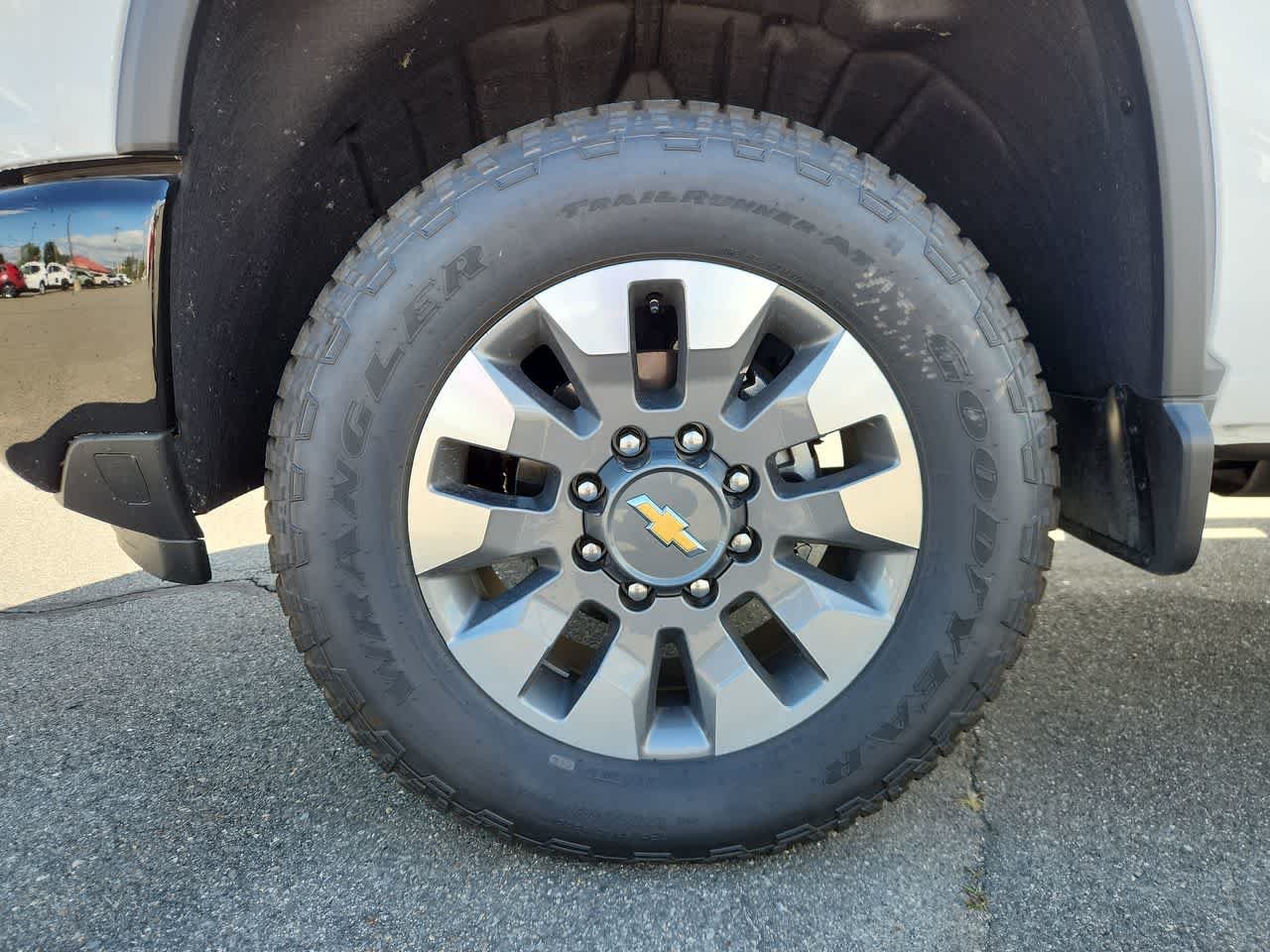 2026 Chevrolet Silverado 2500 HD Custom - Photo 10